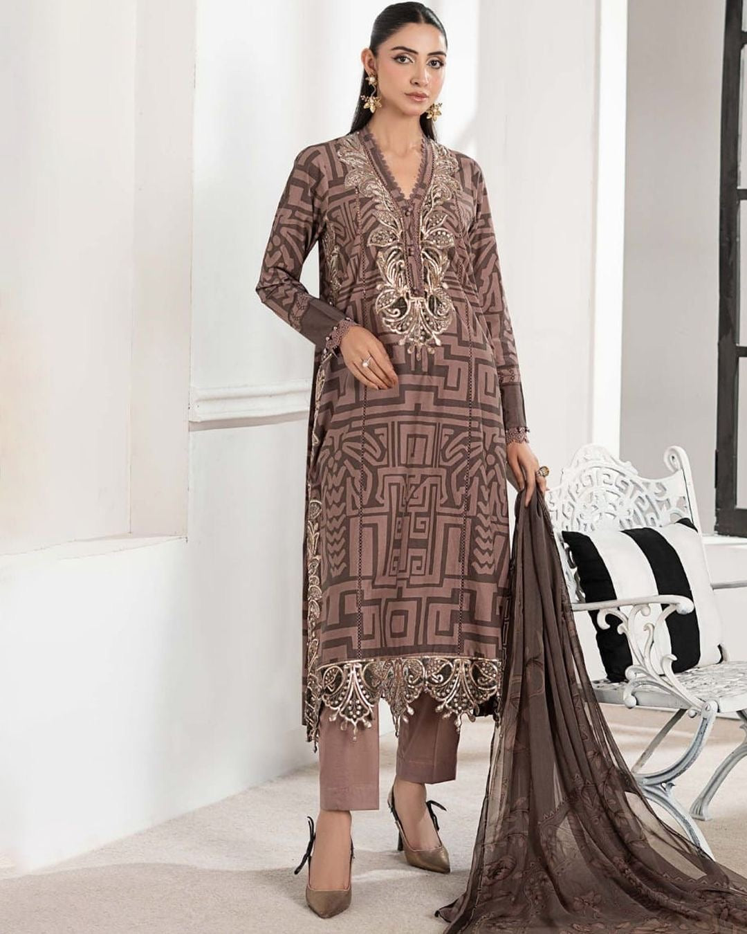 MB Luxury Digital Lawn – 3PC Unstitched Suit-2213-A