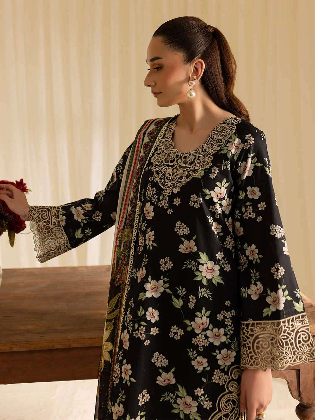 Noor-e-Summer Luxe 2026 – Premium Lawn-Suite Code: 5124