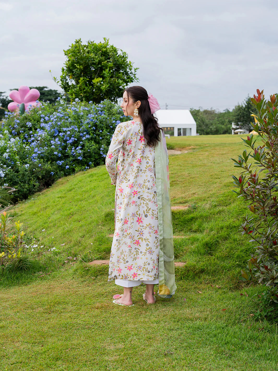 Luxury Embroidered Lawn 3PC Suit-2222-A