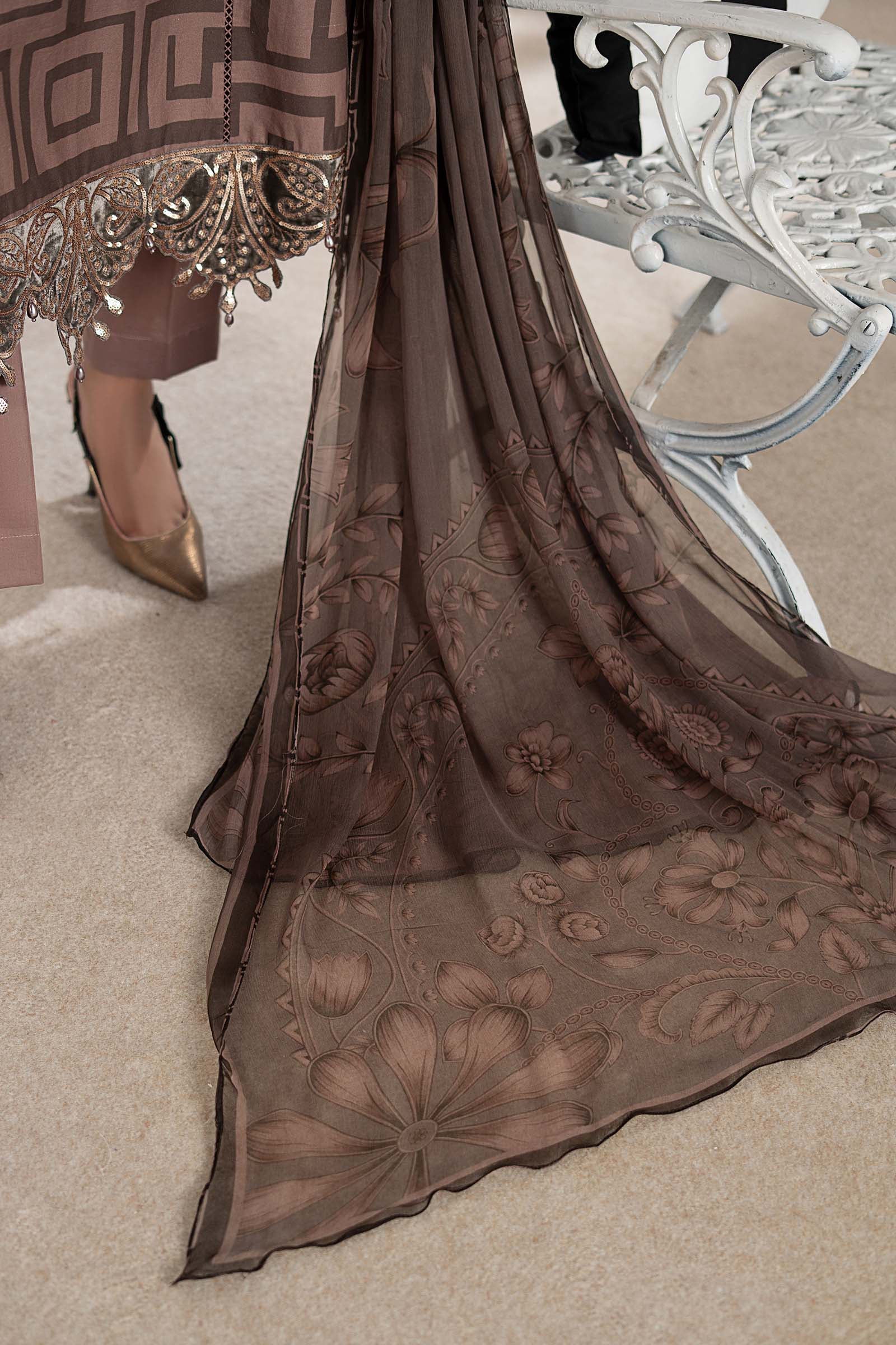 MB Luxury Digital Lawn – 3PC Unstitched Suit-2213-A