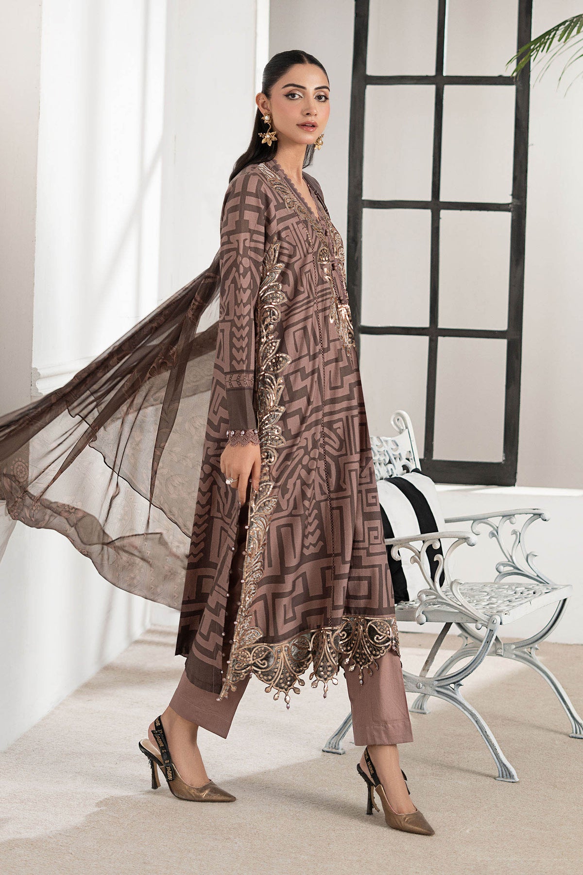 MB Luxury Digital Lawn – 3PC Unstitched Suit-2213-A