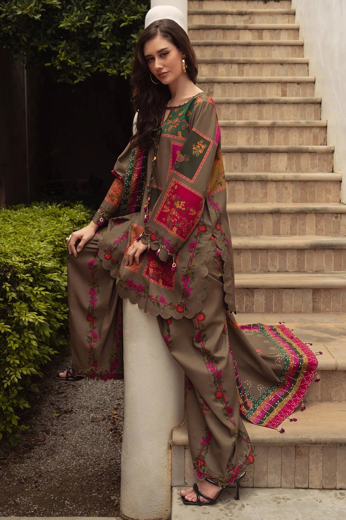 Charizma Noor-e-Summer Lawn ’26 3-piece unstitched suit S1