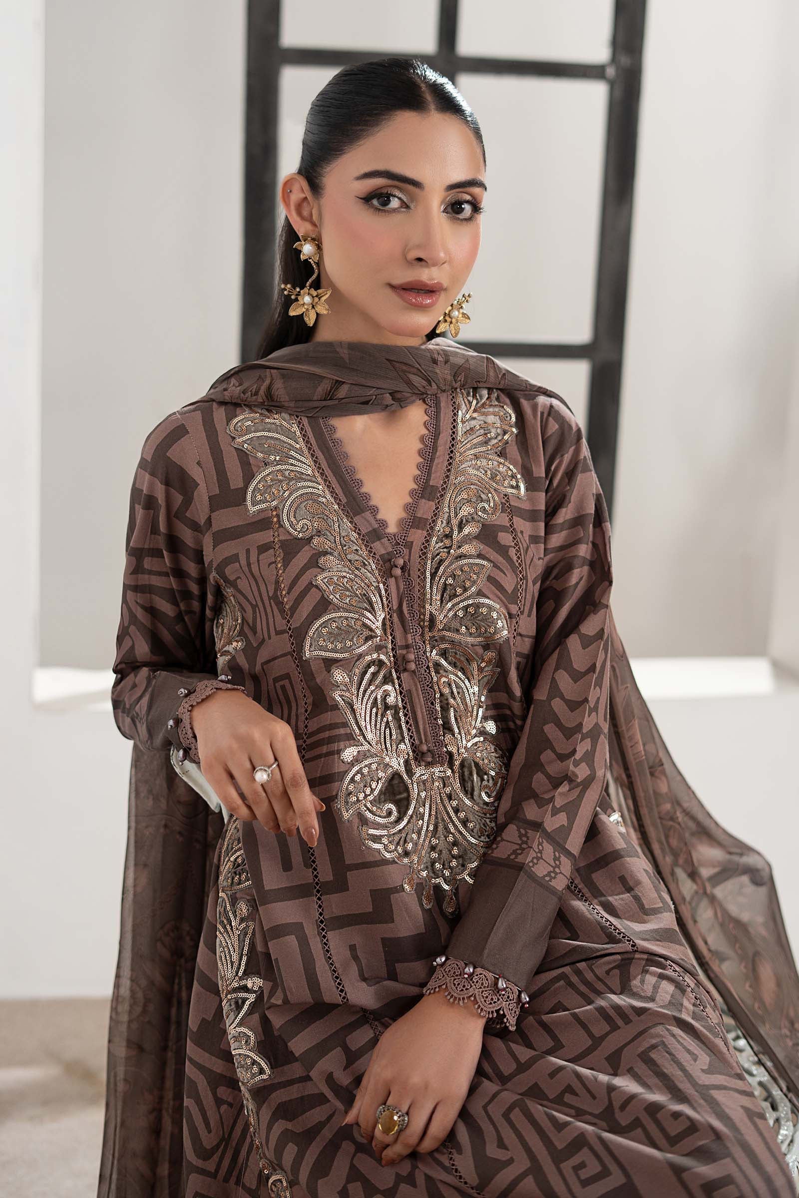 MB Luxury Digital Lawn – 3PC Unstitched Suit-2213-A