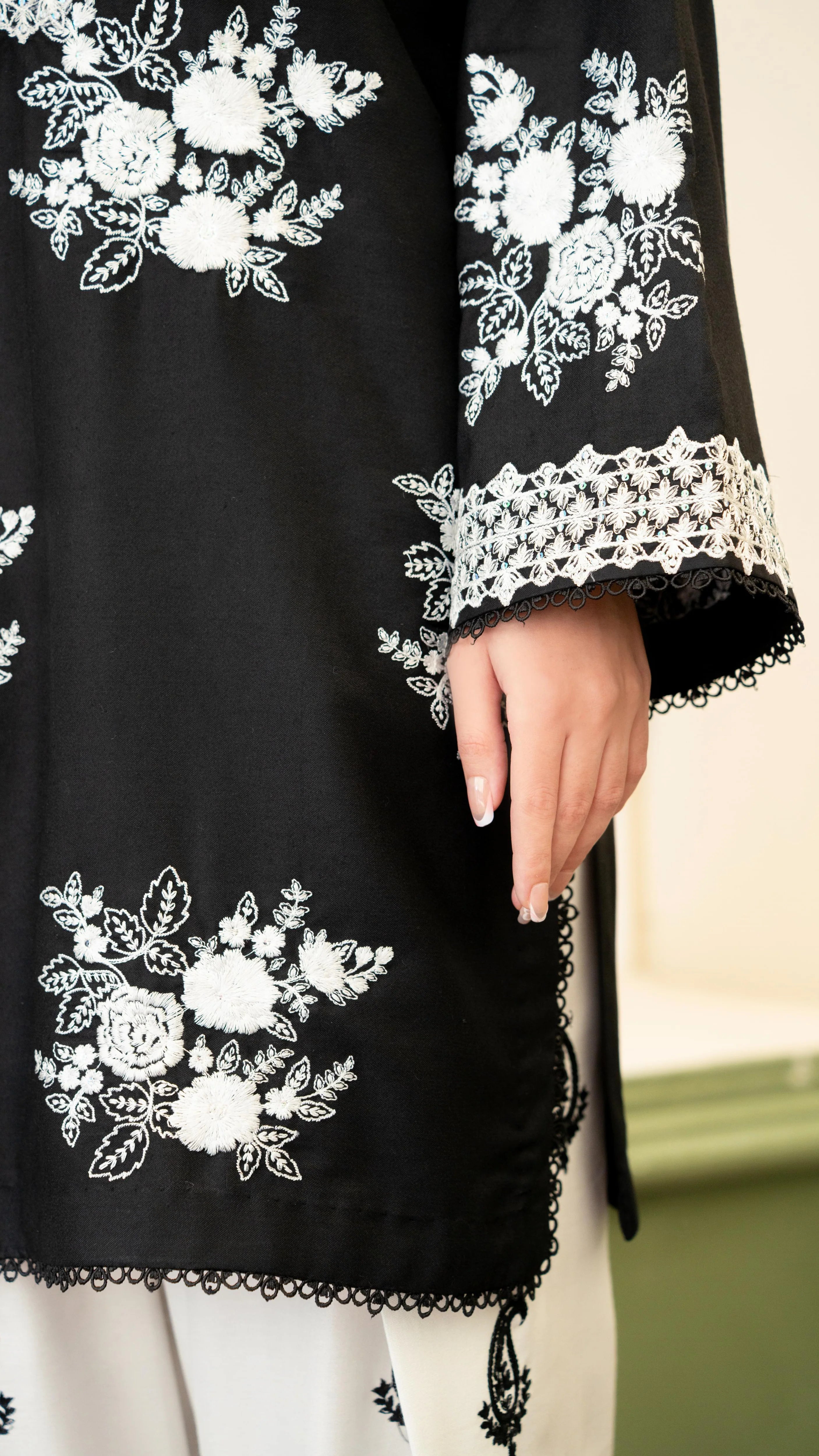 Noore Luxury Embroidered 3PC Lawn Suit – 2238 - A