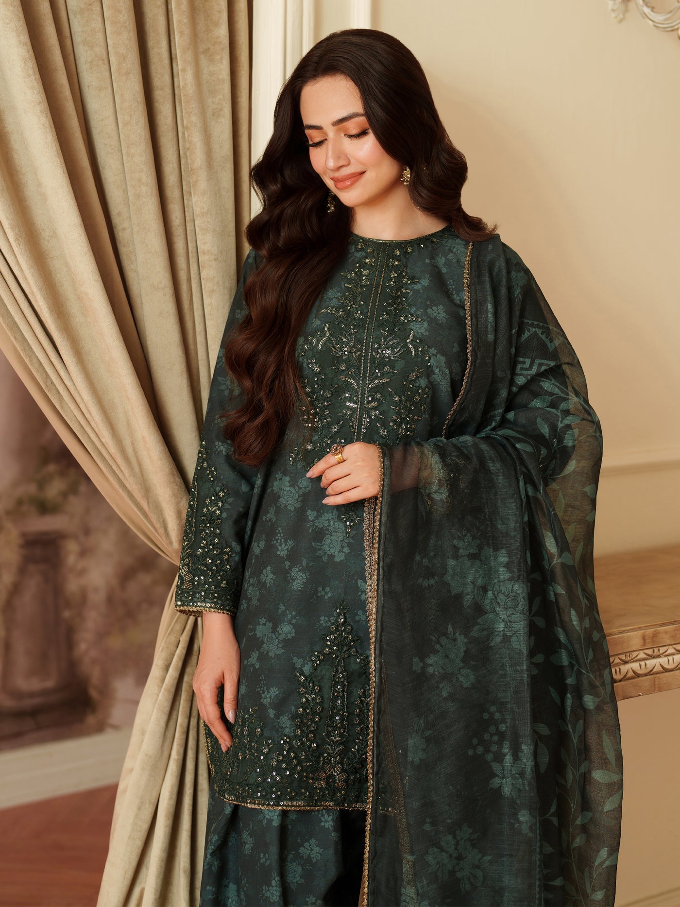 Mohagni Lawn Luxe 2026 – Signature-Unstitched Suit-A2299