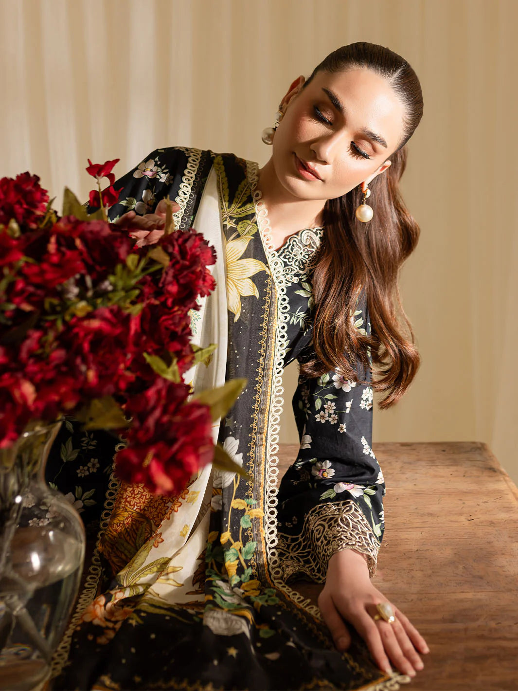 Noor-e-Summer Luxe 2026 – Premium Lawn-Suite Code: 5124
