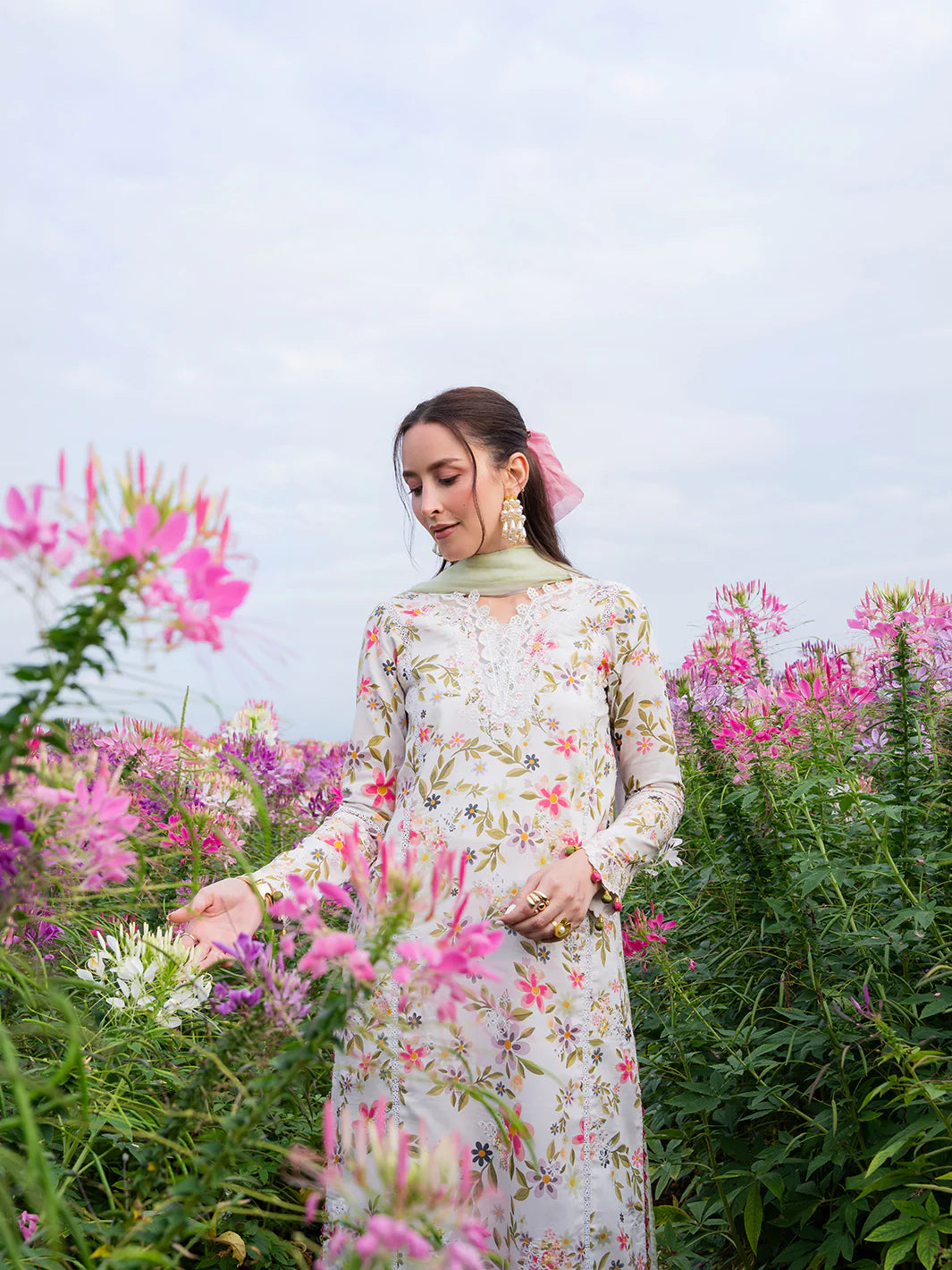 Luxury Embroidered Lawn 3PC Suit-2222-A