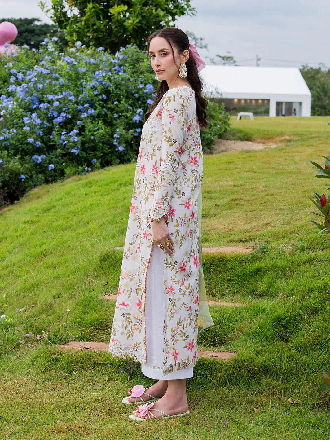 Luxury Embroidered Lawn 3PC Suit-2222-A