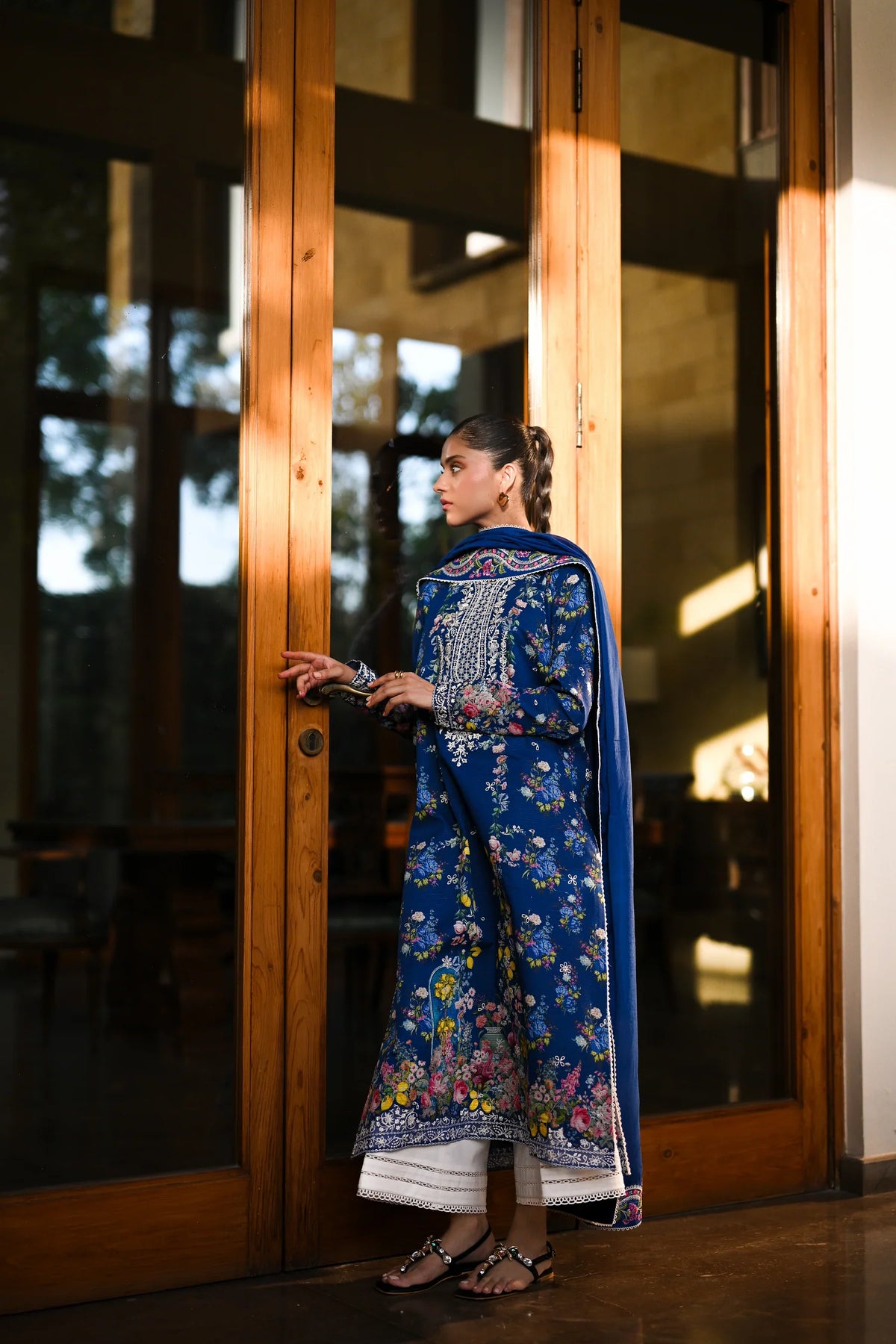 MIDNIGHT IN MAY LUXURY PRINTED EMBROIDERED LAWN SUITE RANGZAIB